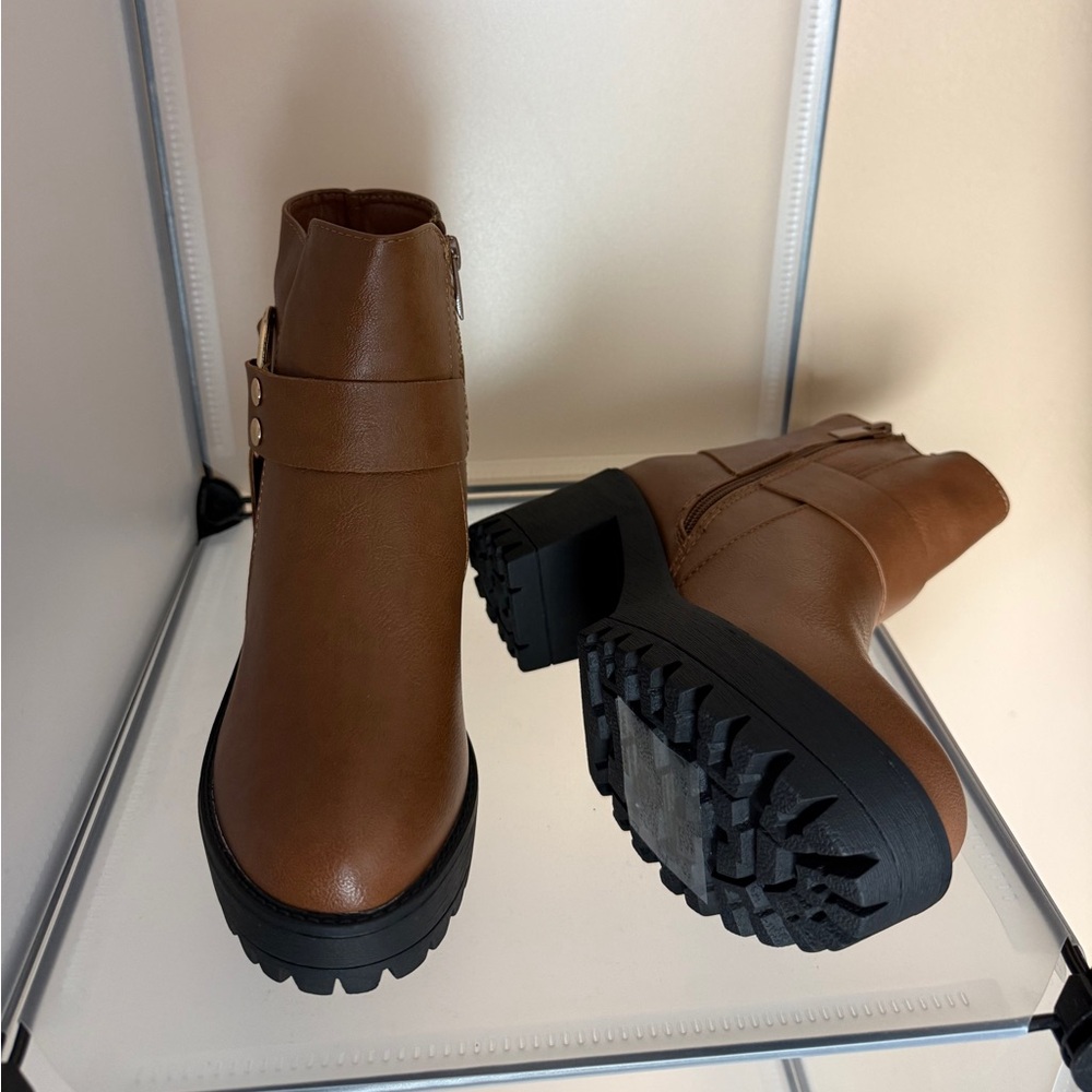 Women's Brown Chunky Heel Combat Ankle Boots Size 9 NWT - Picture 9 of 9
